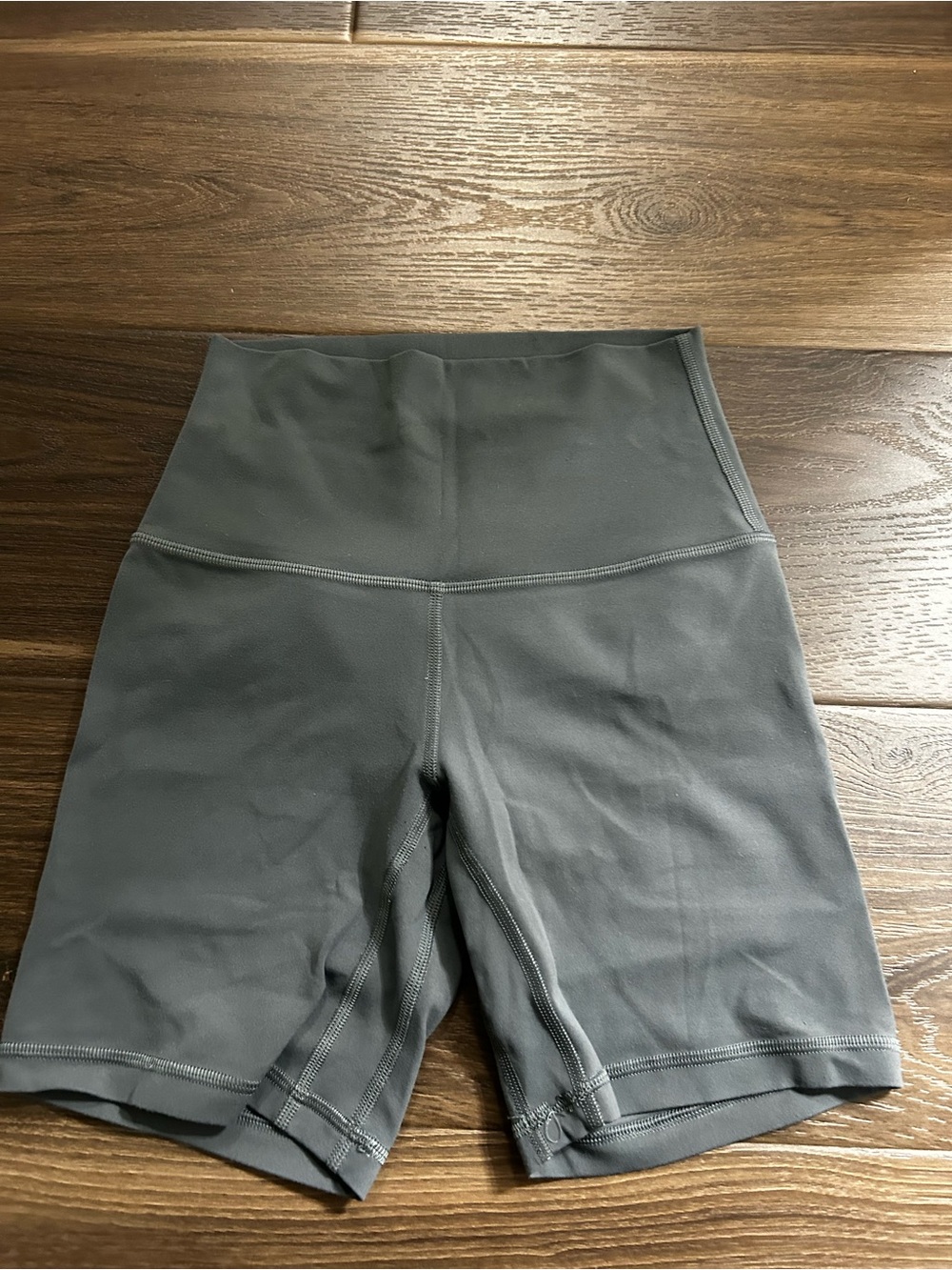 Lululemon align shorts, 6 inch inseam